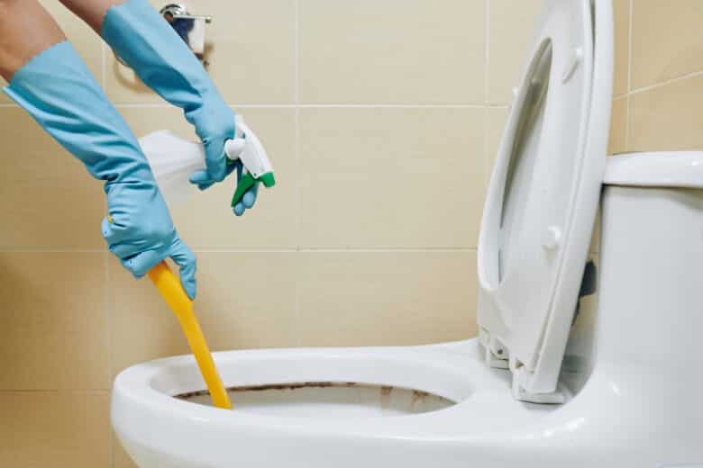 WC duguláselhárítás házilag